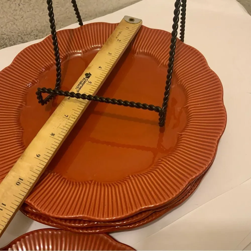 Set 6 David Tutera red 3 Dinner Plates 10.5” & 3 salad plates 8.25”
